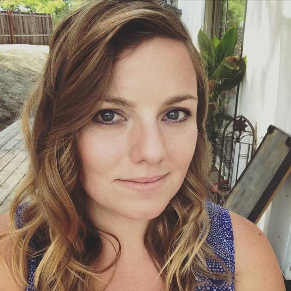 Meet your Posher, Karrie - Picture 1 of 1